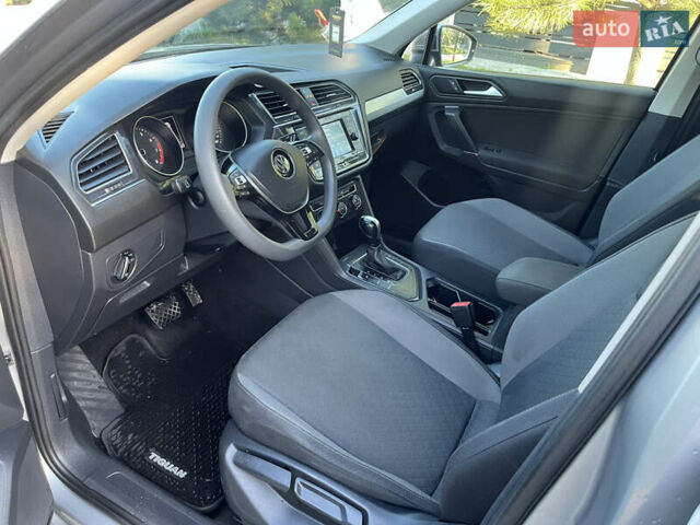 Сірий Фольксваген Тігуан, об'ємом двигуна 1.98 л та пробігом 182 тис. км за 16950 $, фото 10 на Automoto.ua