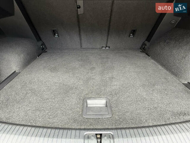 Сірий Фольксваген Тігуан, об'ємом двигуна 1.97 л та пробігом 250 тис. км за 25999 $, фото 65 на Automoto.ua