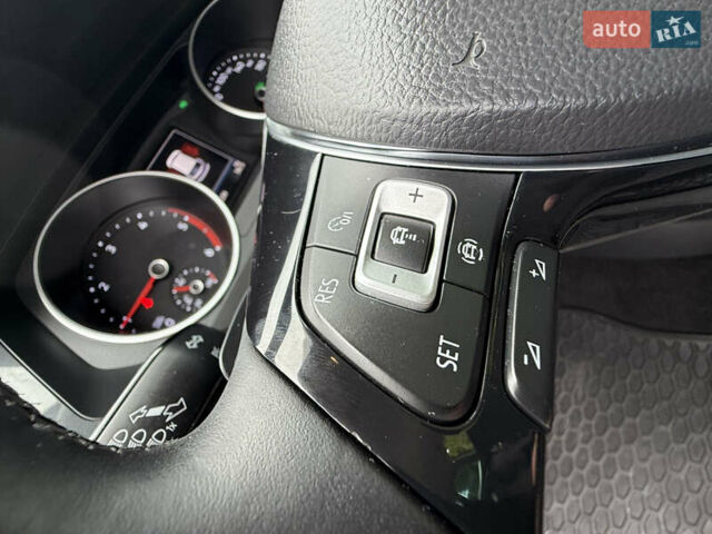 Сірий Фольксваген Тігуан, об'ємом двигуна 1.97 л та пробігом 250 тис. км за 25999 $, фото 56 на Automoto.ua