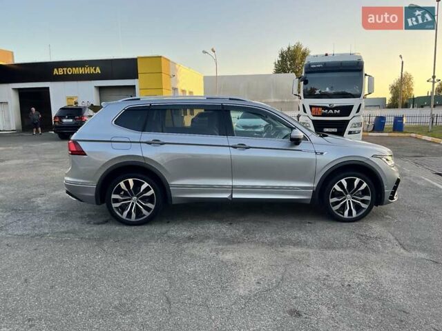 Сірий Фольксваген Тігуан, об'ємом двигуна 1.98 л та пробігом 118 тис. км за 28000 $, фото 47 на Automoto.ua