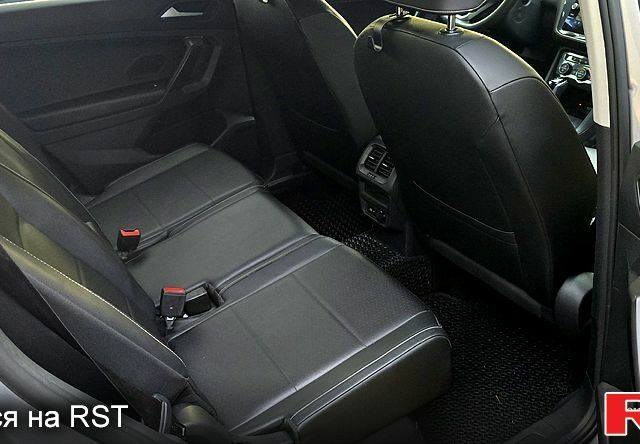 Сірий Фольксваген Тігуан, об'ємом двигуна 2 л та пробігом 122 тис. км за 25000 $, фото 8 на Automoto.ua