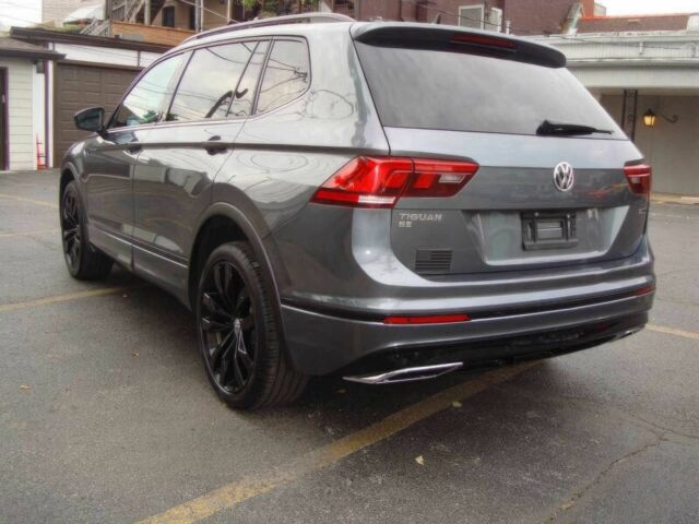 Сірий Фольксваген Тігуан, об'ємом двигуна 2 л та пробігом 30 тис. км за 19200 $, фото 6 на Automoto.ua