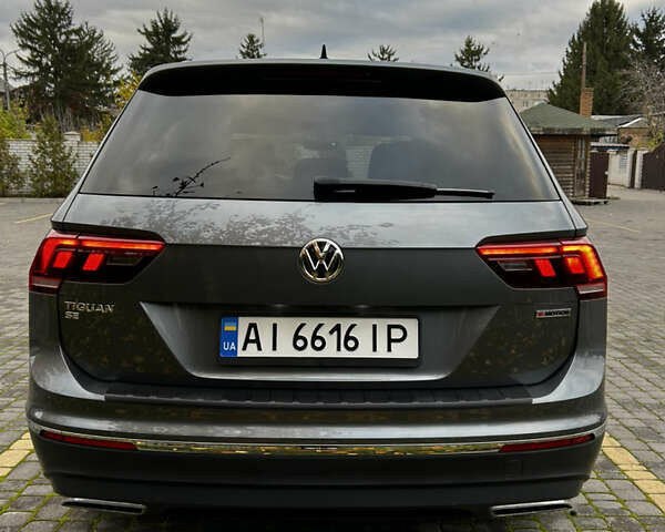 Сірий Фольксваген Тігуан, об'ємом двигуна 2 л та пробігом 98 тис. км за 22300 $, фото 8 на Automoto.ua