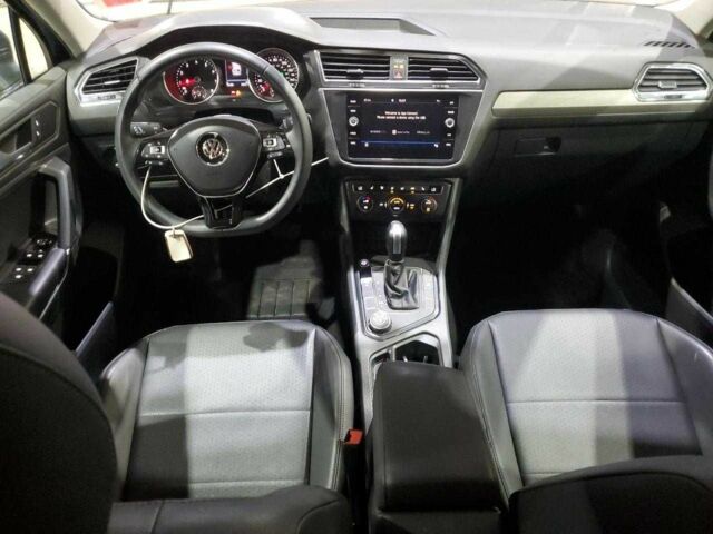 Сірий Фольксваген Тігуан, об'ємом двигуна 2 л та пробігом 76 тис. км за 4500 $, фото 7 на Automoto.ua