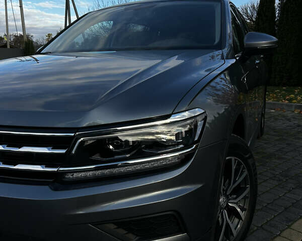 Сірий Фольксваген Тігуан, об'ємом двигуна 2 л та пробігом 98 тис. км за 22300 $, фото 20 на Automoto.ua