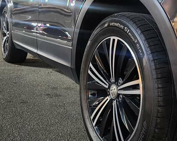 Фольксваген Тігуан 2020 у Києві на Automoto.ua Сірий Фольксваген Тігуан, об'ємом двигуна 1.98 л та пробігом 119 тис. км за 26700 $, фото 57 на Automoto.ua