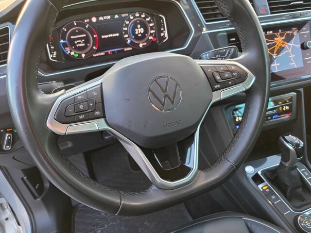 Серый Фольксваген Тигуан, объемом двигателя 2 л и пробегом 43 тыс. км за 14500 $, фото 9 на Automoto.ua