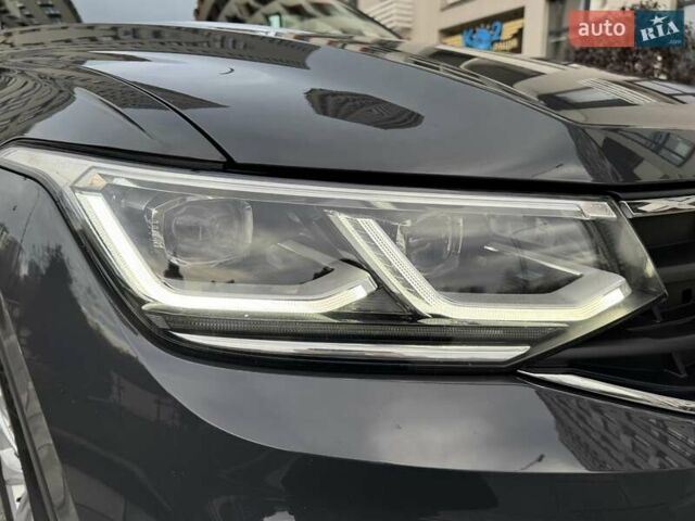 Серый Фольксваген Тигуан, объемом двигателя 1.97 л и пробегом 50 тыс. км за 34500 $, фото 13 на Automoto.ua