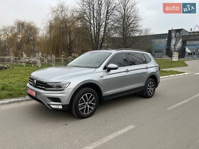 Серый Фольксваген Тигуан, объемом двигателя 2 л и пробегом 119 тыс. км за 19500 $, фото 75 на Automoto.ua