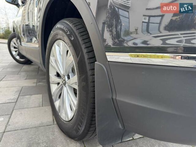 Серый Фольксваген Тигуан, объемом двигателя 1.97 л и пробегом 50 тыс. км за 34500 $, фото 28 на Automoto.ua