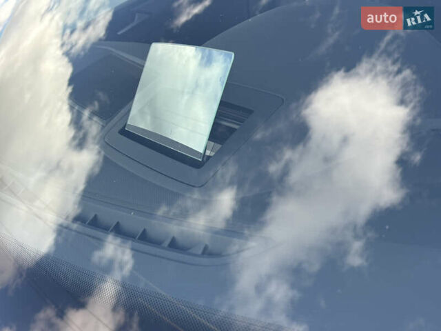 Серый Фольксваген Тигуан, объемом двигателя 2 л и пробегом 176 тыс. км за 27950 $, фото 98 на Automoto.ua