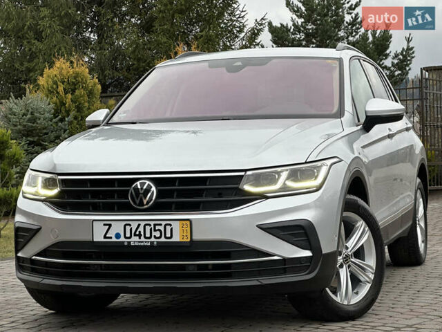 Сірий Фольксваген Тігуан, об'ємом двигуна 1.97 л та пробігом 160 тис. км за 28650 $, фото 1 на Automoto.ua