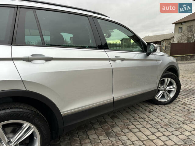 Сірий Фольксваген Тігуан, об'ємом двигуна 1.97 л та пробігом 160 тис. км за 28650 $, фото 31 на Automoto.ua