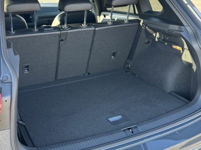 Серый Фольксваген Тигуан, объемом двигателя 2 л и пробегом 52 тыс. км за 36999 $, фото 14 на Automoto.ua