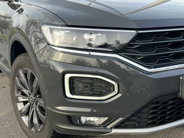 Серый Фольксваген Тигуан, объемом двигателя 1.5 л и пробегом 49 тыс. км за 23700 $, фото 6 на Automoto.ua