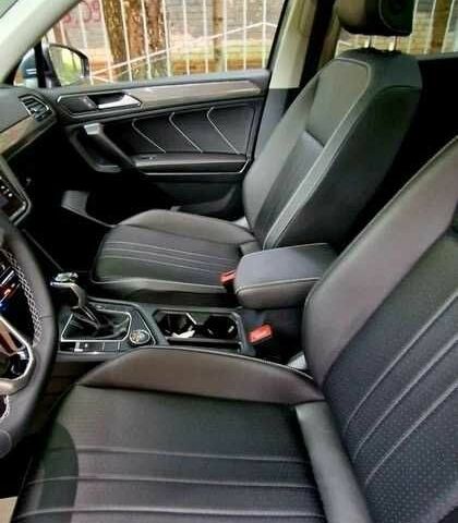 Серый Фольксваген Тигуан, объемом двигателя 2 л и пробегом 43 тыс. км за 13800 $, фото 14 на Automoto.ua