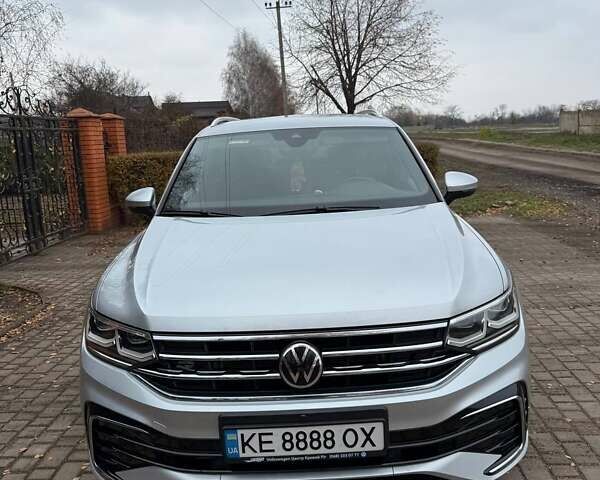 Сірий Фольксваген Тігуан, об'ємом двигуна 1.98 л та пробігом 70 тис. км за 38000 $, фото 1 на Automoto.ua