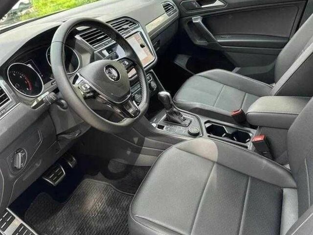 Серый Фольксваген Тигуан, объемом двигателя 2 л и пробегом 83 тыс. км за 15000 $, фото 8 на Automoto.ua