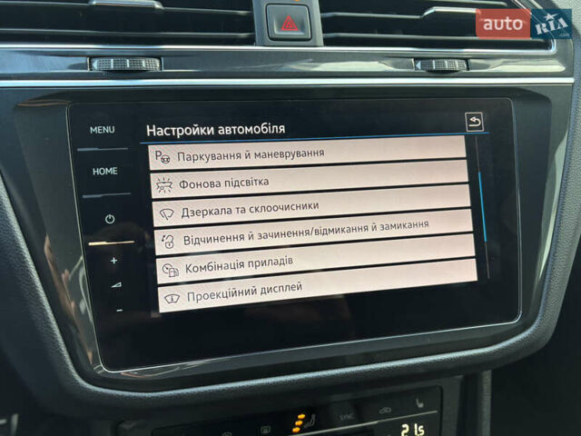 Серый Фольксваген Тигуан, объемом двигателя 2 л и пробегом 176 тыс. км за 27950 $, фото 53 на Automoto.ua