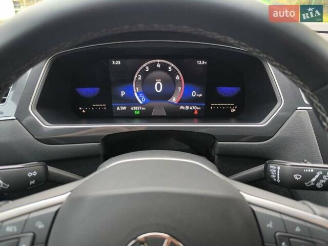 Сірий Фольксваген Тігуан, об'ємом двигуна 2 л та пробігом 63 тис. км за 23400 $, фото 33 на Automoto.ua