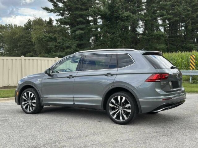 Сірий Фольксваген Тігуан, об'ємом двигуна 2 л та пробігом 11 тис. км за 7500 $, фото 3 на Automoto.ua