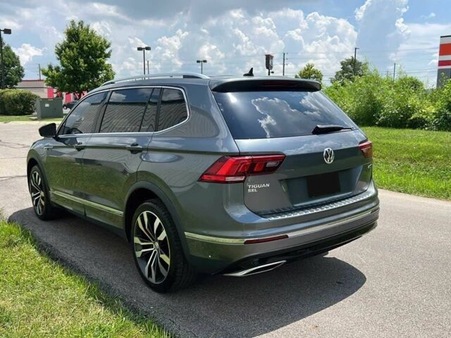 Серый Фольксваген Тигуан, объемом двигателя 2 л и пробегом 38 тыс. км за 13000 $, фото 3 на Automoto.ua