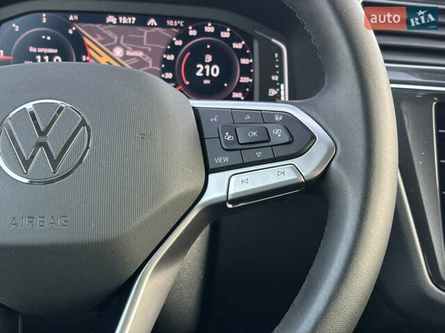 Серый Фольксваген Тигуан, объемом двигателя 1.97 л и пробегом 180 тыс. км за 31000 $, фото 19 на Automoto.ua