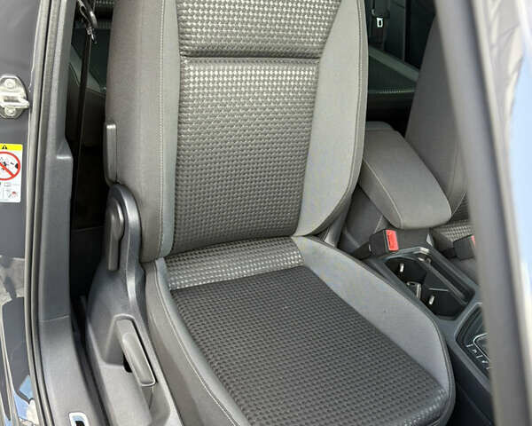 Серый Фольксваген Тигуан, объемом двигателя 2 л и пробегом 176 тыс. км за 27950 $, фото 74 на Automoto.ua