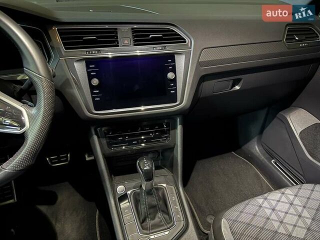 Серый Фольксваген Тигуан, объемом двигателя 1.98 л и пробегом 51 тыс. км за 38200 $, фото 12 на Automoto.ua