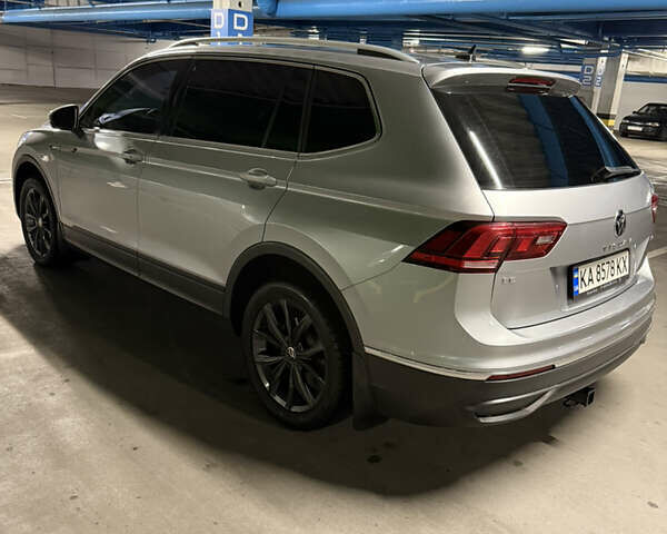 Серый Фольксваген Тигуан, объемом двигателя 1.98 л и пробегом 104 тыс. км за 25200 $, фото 4 на Automoto.ua