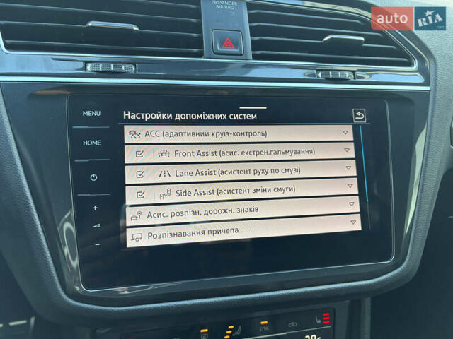 Серый Фольксваген Тигуан, объемом двигателя 2 л и пробегом 176 тыс. км за 27950 $, фото 55 на Automoto.ua