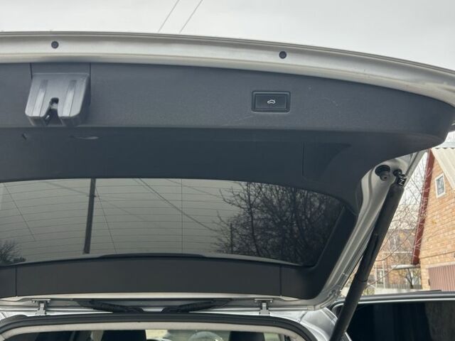 Сірий Фольксваген Тігуан, об'ємом двигуна 2 л та пробігом 63 тис. км за 25900 $, фото 6 на Automoto.ua