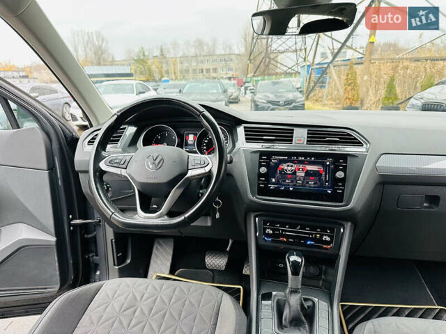 Серый Фольксваген Тигуан, объемом двигателя 1.97 л и пробегом 150 тыс. км за 26300 $, фото 20 на Automoto.ua