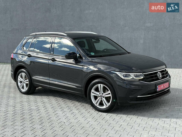 Серый Фольксваген Тигуан, объемом двигателя 2 л и пробегом 176 тыс. км за 27950 $, фото 13 на Automoto.ua