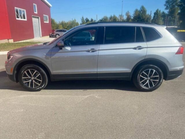 Серый Фольксваген Тигуан, объемом двигателя 2 л и пробегом 90 тыс. км за 23000 $, фото 3 на Automoto.ua