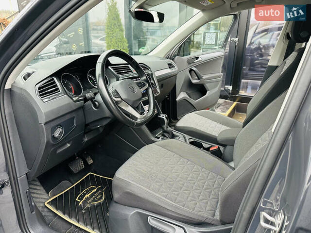 Серый Фольксваген Тигуан, объемом двигателя 1.97 л и пробегом 150 тыс. км за 26300 $, фото 12 на Automoto.ua