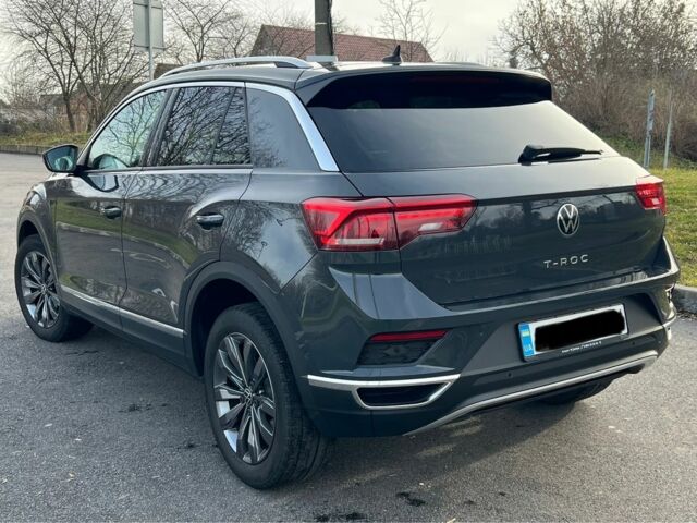 Серый Фольксваген Тигуан, объемом двигателя 1.5 л и пробегом 49 тыс. км за 23700 $, фото 2 на Automoto.ua