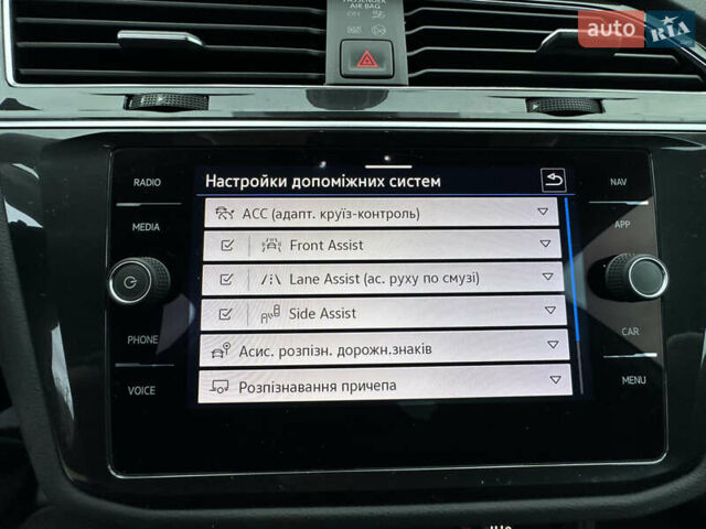 Сірий Фольксваген Тігуан, об'ємом двигуна 1.97 л та пробігом 160 тис. км за 28650 $, фото 87 на Automoto.ua