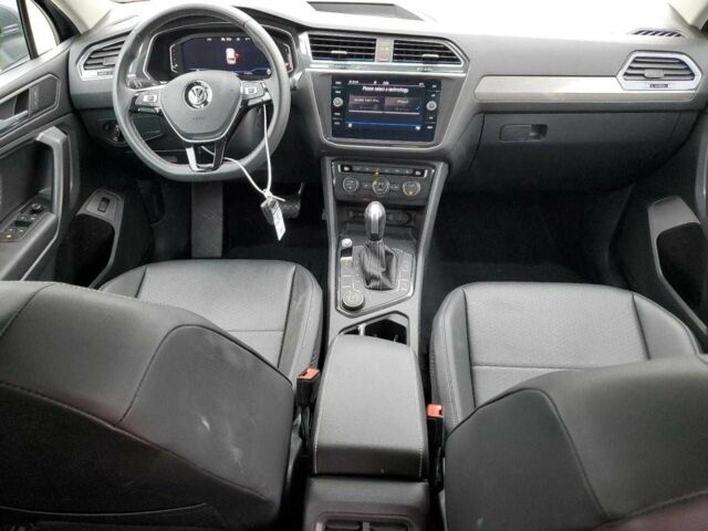 Серый Фольксваген Тигуан, объемом двигателя 2 л и пробегом 65 тыс. км за 3900 $, фото 6 на Automoto.ua