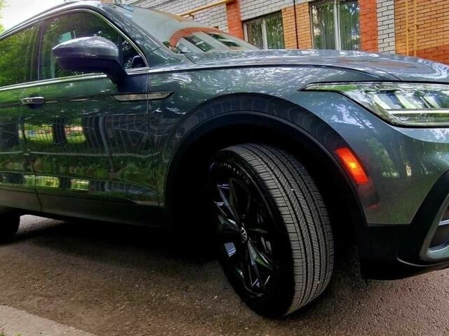 Серый Фольксваген Тигуан, объемом двигателя 2 л и пробегом 43 тыс. км за 13800 $, фото 11 на Automoto.ua