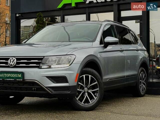 Серый Фольксваген Тигуан, объемом двигателя 1.98 л и пробегом 100 тыс. км за 23900 $, фото 6 на Automoto.ua