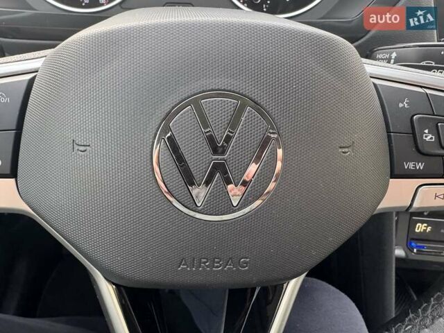 Сірий Фольксваген Тігуан, об'ємом двигуна 1.97 л та пробігом 52 тис. км за 33200 $, фото 41 на Automoto.ua