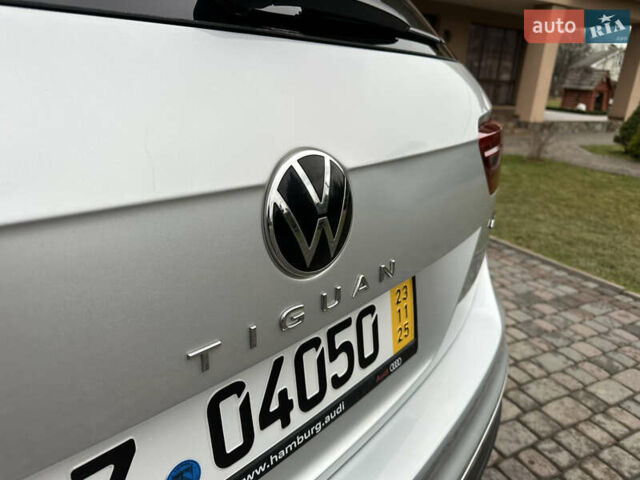 Сірий Фольксваген Тігуан, об'ємом двигуна 1.97 л та пробігом 160 тис. км за 28650 $, фото 34 на Automoto.ua