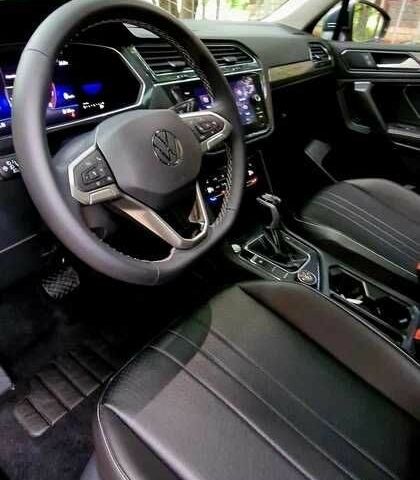 Серый Фольксваген Тигуан, объемом двигателя 2 л и пробегом 43 тыс. км за 13800 $, фото 12 на Automoto.ua