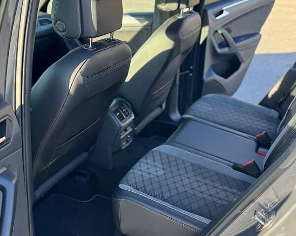 Серый Фольксваген Тигуан, объемом двигателя 1.98 л и пробегом 52 тыс. км за 36999 $, фото 10 на Automoto.ua