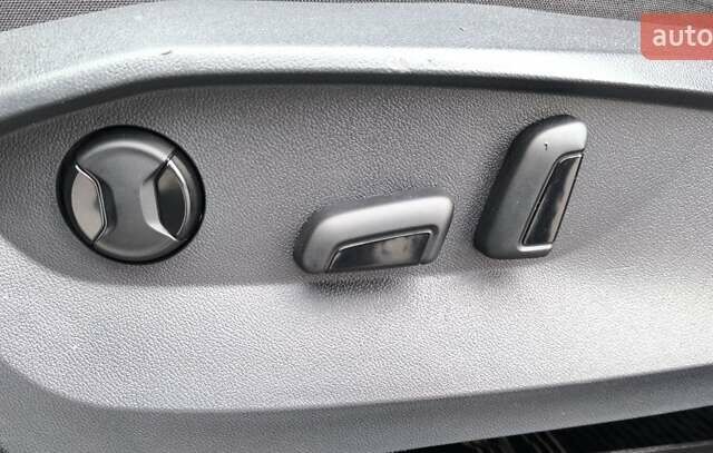 Сірий Фольксваген Тігуан, об'ємом двигуна 2 л та пробігом 63 тис. км за 23400 $, фото 40 на Automoto.ua