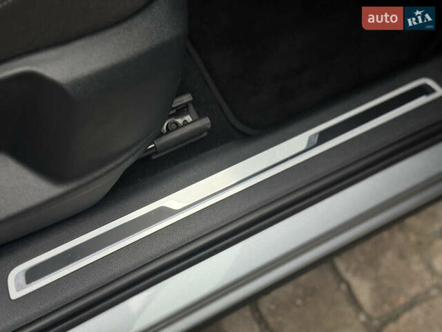 Сірий Фольксваген Тігуан, об'ємом двигуна 2 л та пробігом 204 тис. км за 34499 $, фото 25 на Automoto.ua