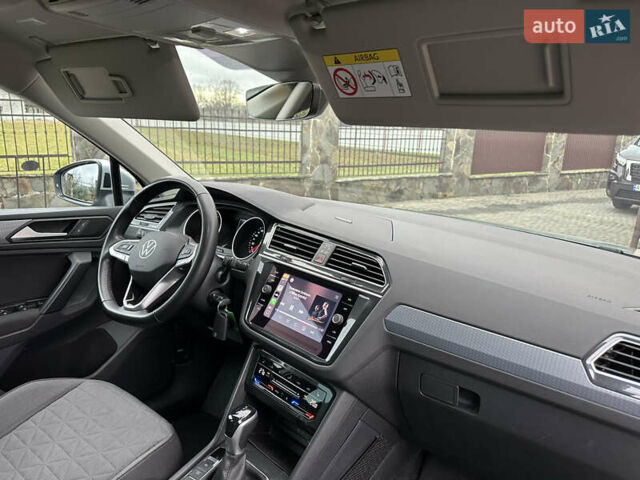 Сірий Фольксваген Тігуан, об'ємом двигуна 1.97 л та пробігом 160 тис. км за 28650 $, фото 67 на Automoto.ua