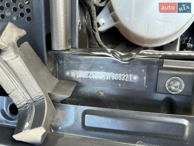 Серый Фольксваген Тигуан, объемом двигателя 2 л и пробегом 176 тыс. км за 27950 $, фото 92 на Automoto.ua