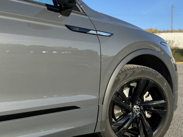 Серый Фольксваген Тигуан, объемом двигателя 2 л и пробегом 52 тыс. км за 36999 $, фото 17 на Automoto.ua